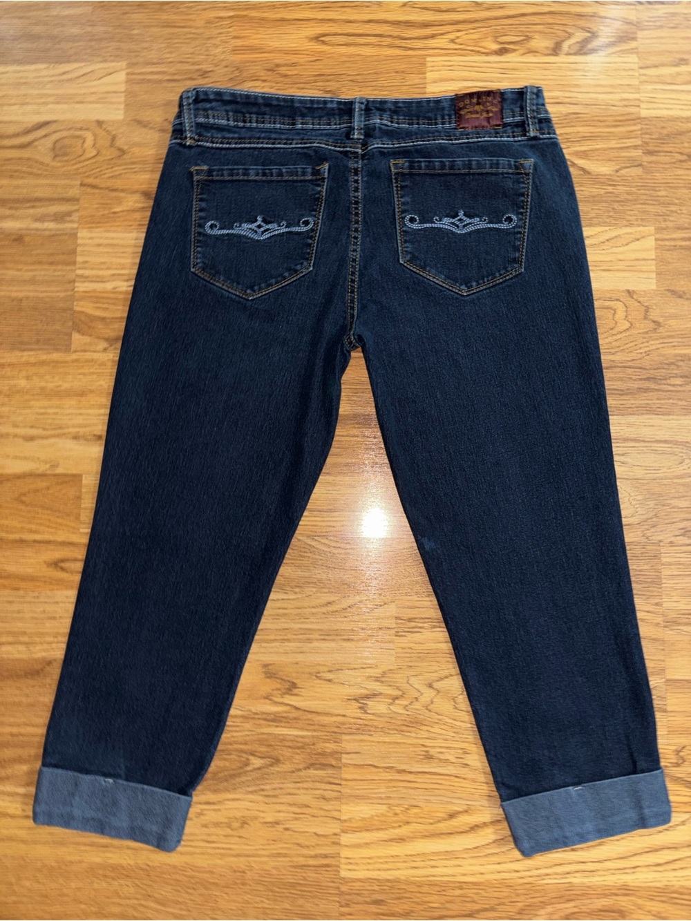 Domaine Brand Jeans Cuffed Denim Capri Juniors Size 11 Dark Wash Embroidered